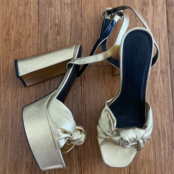 ASOS Knotted Gold Platform Sandal - Picture 3 of 8